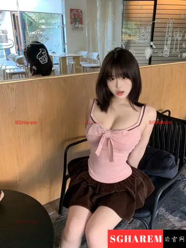 Yiyi-依依 【3845】 Profile Thumbnail Image