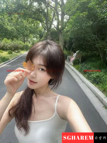 YouMeng-幽梦 【3973】 Profile Thumbnail Image