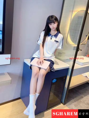 YiYi-伊伊 【4011】 Profile Thumbnail Image
