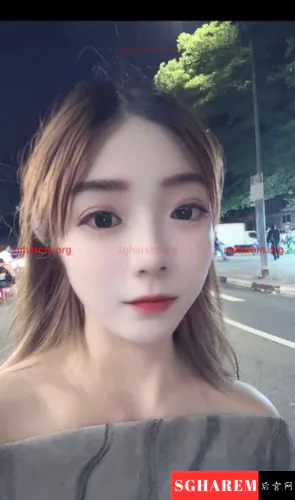 YiYi-依依 【4114】 Profile Thumbnail Image